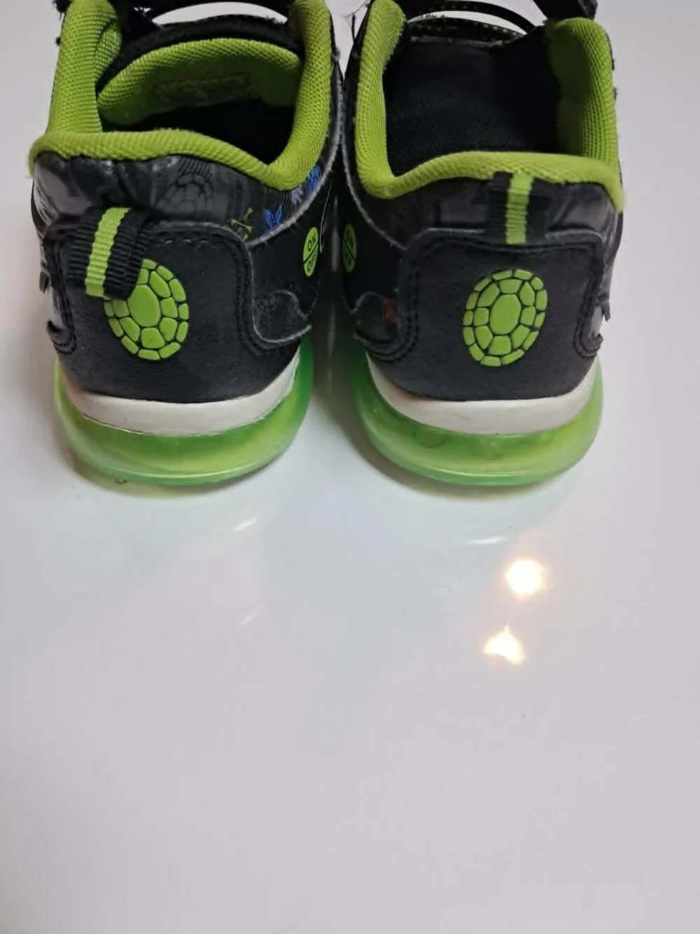 TMNT Ninja Turtles Boys Light Up Sneakers Black Green Size 12